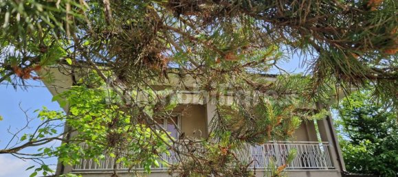 3 bedrooms Villa in Cuneo, Italy No. 324084 4