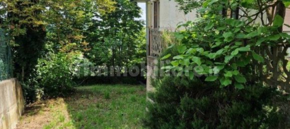 3 bedrooms Villa in Cuneo, Italy No. 324084 5