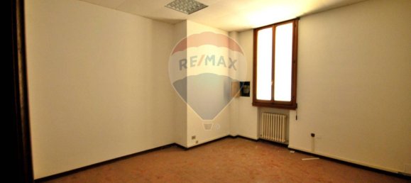 Büro in Finale Emilia, Italy 73m², Nr. 329147 17