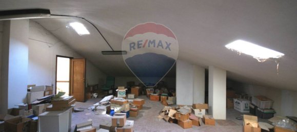 Büro in Finale Emilia, Italy 73m², Nr. 329147 21