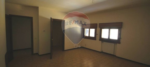 Büro in Finale Emilia, Italy 73m², Nr. 329147 22