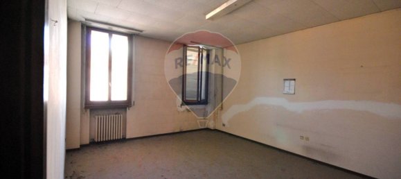 Büro in Finale Emilia, Italy 73m², Nr. 329147 19