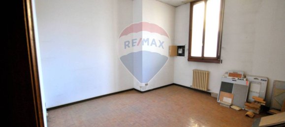 Büro in Finale Emilia, Italy 73m², Nr. 329147 13