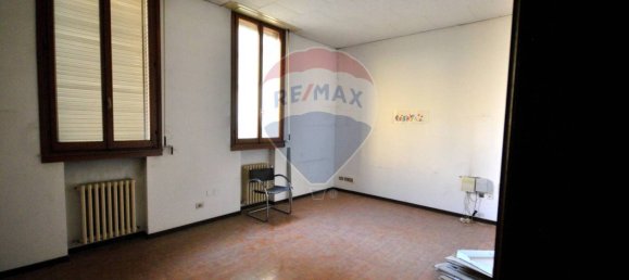 Büro in Finale Emilia, Italy 73m², Nr. 329147 12