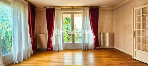 3 bedrooms House in La Souterraine, France No. 194248 4