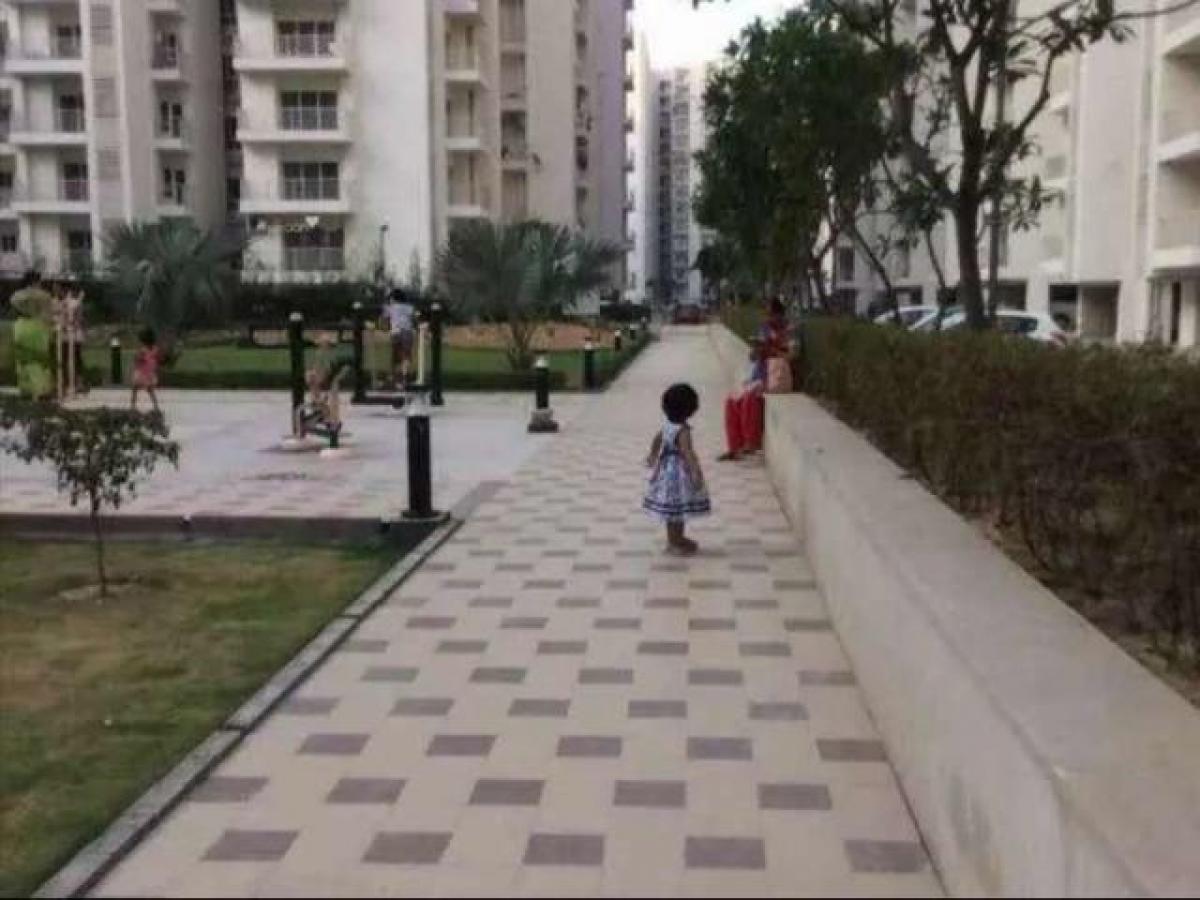 3 bedrooms House in Ghaziabad, India No. 60585