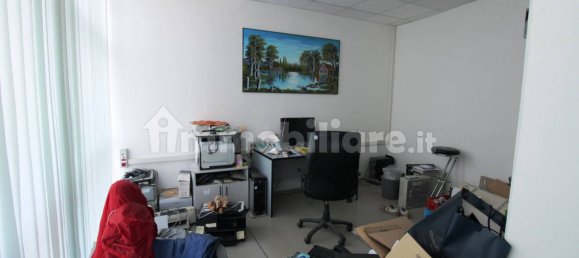 5-salle Entrepôt à Sant'Elpidio a Mare, Italy No. 320602 34