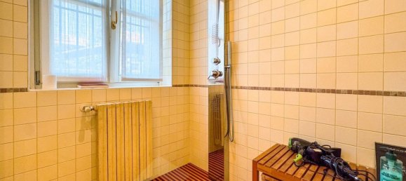 5 Schlafzimmer Haus in Suno, Italy, Nr. 377491 10