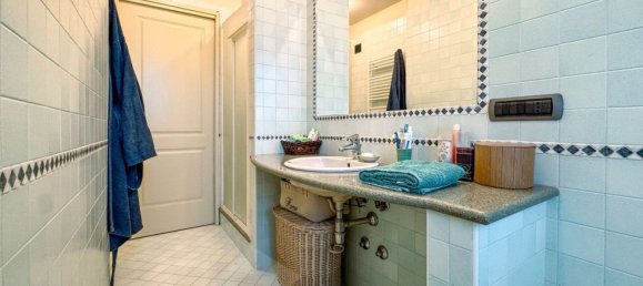 5 Schlafzimmer Haus in Suno, Italy, Nr. 377491 14