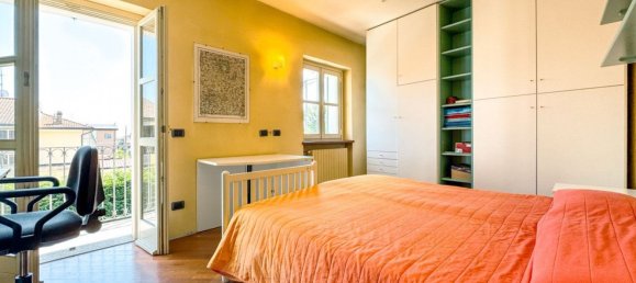 5 Schlafzimmer Haus in Suno, Italy, Nr. 377491 23