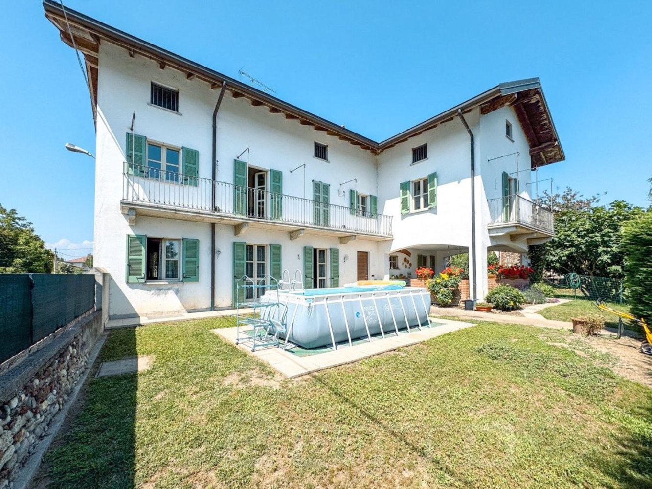 5 Schlafzimmer Haus in Suno, Italy, Nr. 377491
