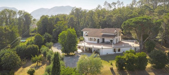 20 rooms Villa in Lucca, Italy No. 287305 17