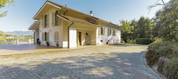 20 rooms Villa in Lucca, Italy No. 287305 23