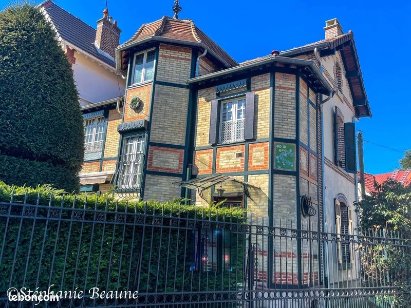 4 chambres Maison de ville à Eaubonne, France No. 189491