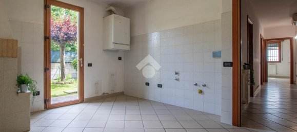 10-salle Villa à Ravenna, Italy No. 177811 32