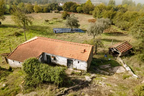 Дом с 2 спальнями в Марку ди Канавезиш, Португалия № 261644