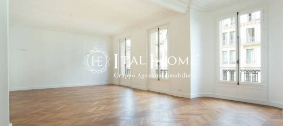 Ático de 2 dormitorios en Milan, Italy No. 327783 2