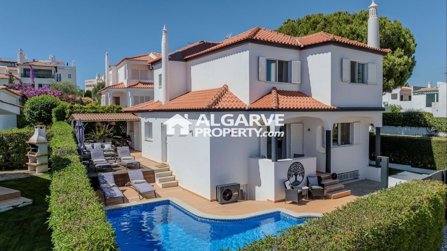 4 Schlafzimmer Villa in Quarteira, Portugal, Nr. 289777