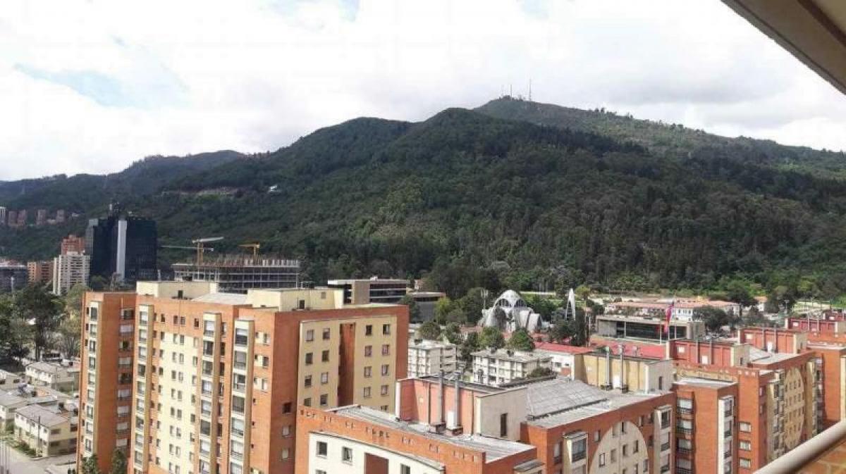 3 bedrooms House in Bogota, Colombia No. 13434