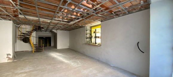 Bureau à Castel Ivano, Italy 311m² No. 285613 2
