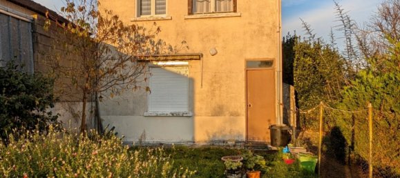 3 bedrooms Townhouse in Le Pechereau, France No. 160705 2