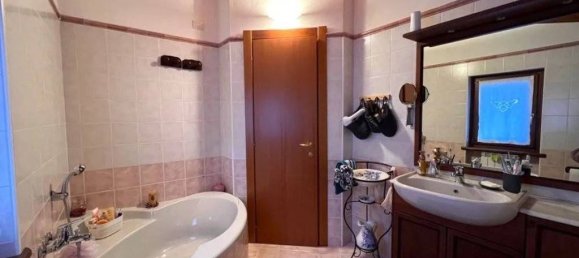 2 Schlafzimmer Haus in Dizzasco, Italy, Nr. 79822 20