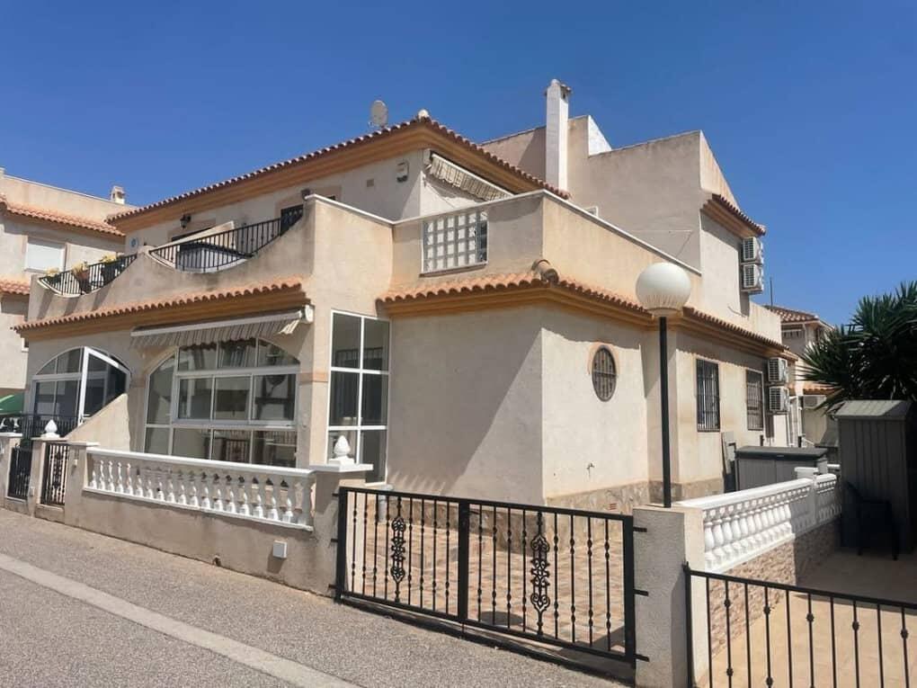 3 Schlafzimmer Villa in Alicante, Spain, Nr. 261755