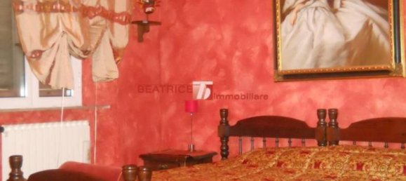 3 bedrooms Apartment in Lucca, Italy No. 11981 12