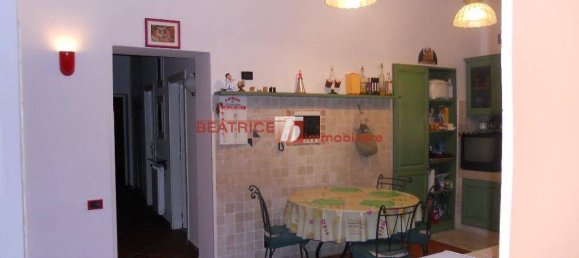 3 bedrooms Apartment in Lucca, Italy No. 11981 9