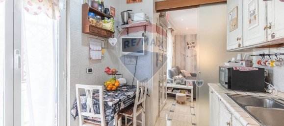3 rooms Apartment in Rome, Italy No. 8841 14