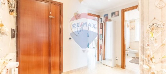 3 rooms Apartment in Rome, Italy No. 8841 28