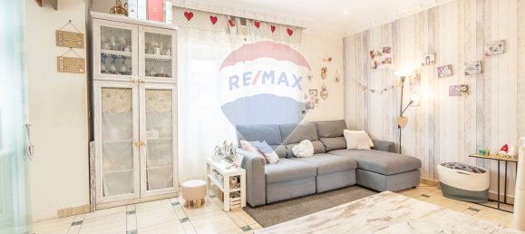 3 rooms Apartment in Rome, Italy No. 8841 2