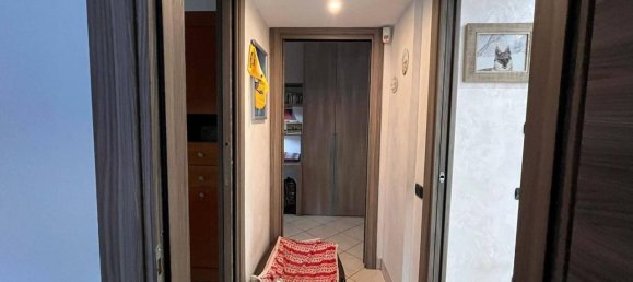 3-salle Appartement à Rome, Italy No. 110723 33