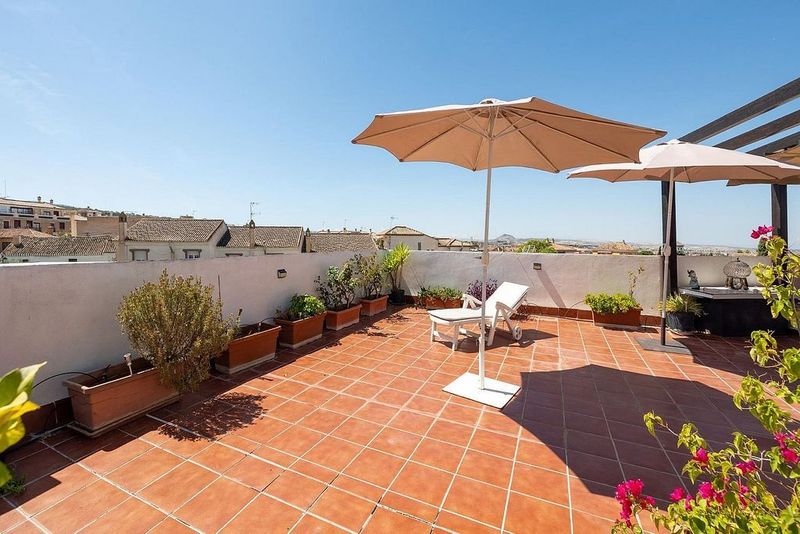 2 bedrooms Penthouse in La Zubia, Spain No. 223569
