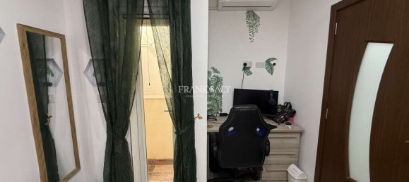 2 غرف نوم بانتهاوس في Fgura, Malta رقم 2056 9