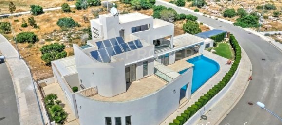 7 غرف نوم فيلا في Ayia Napa, Cyprus رقم 9238 3