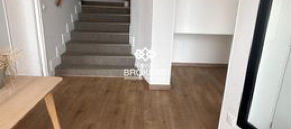  مكتب في Le Havre, France 240متر مربع رقم 359952 2