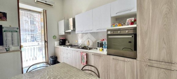 2 Schlafzimmer Wohnung in Naples, Italy, Nr. 319190 52