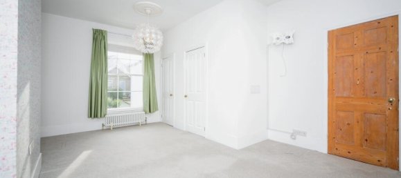 4 bedrooms House in Gillingham, United Kingdom No. 10453 16