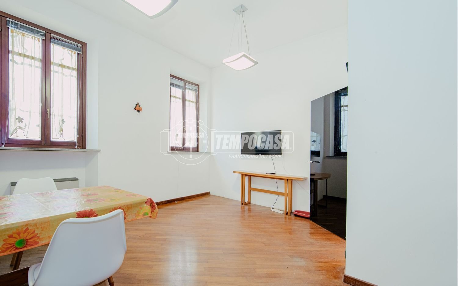 3 Schlafzimmer Doppelhaus in Vigevano, Italy, Nr. 360891