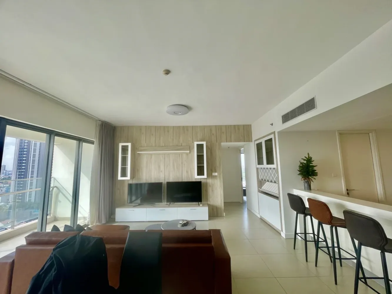 4 dormitorios apartamento en alquiler en Thu Duc, Ho Chi Minh, Vietnam № 74732