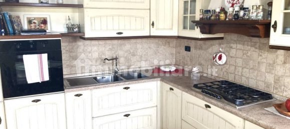 2 bedrooms Apartment in Pistoia, Italy No. 351076 5