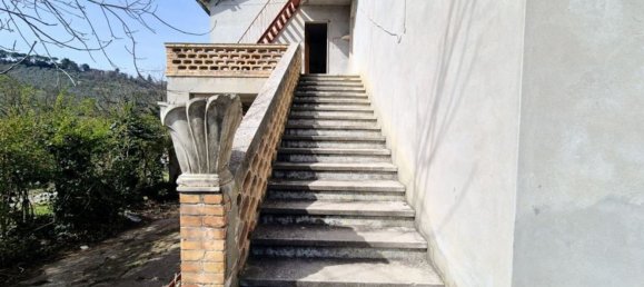 5 rooms Villa in Loreto Aprutino, Italy No. 43133 8