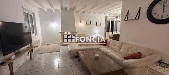 Casa de 3 dormitorios en Loire, France No. 306021 3