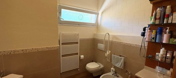 5 Schlafzimmer Wohnung in Varese, Italy, Nr. 351570 20