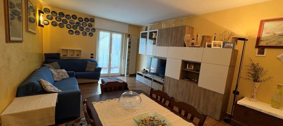5 Schlafzimmer Wohnung in Varese, Italy, Nr. 351570 9