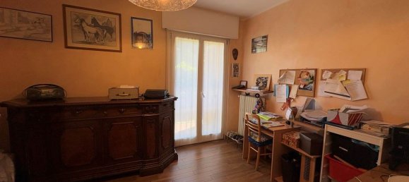 5 Schlafzimmer Wohnung in Varese, Italy, Nr. 351570 11