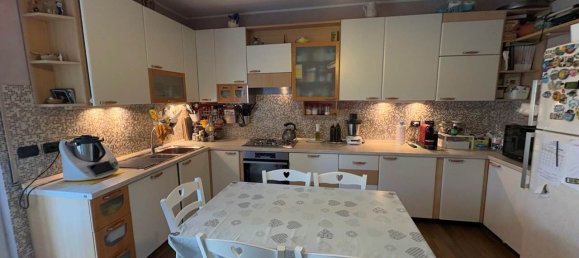5 Schlafzimmer Wohnung in Varese, Italy, Nr. 351570 5