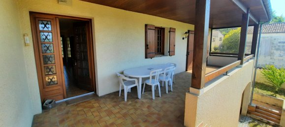 3 bedrooms House in Saintes, France No. 303972 6