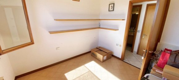 4 rooms House in La Spezia, Italy No. 142245 16